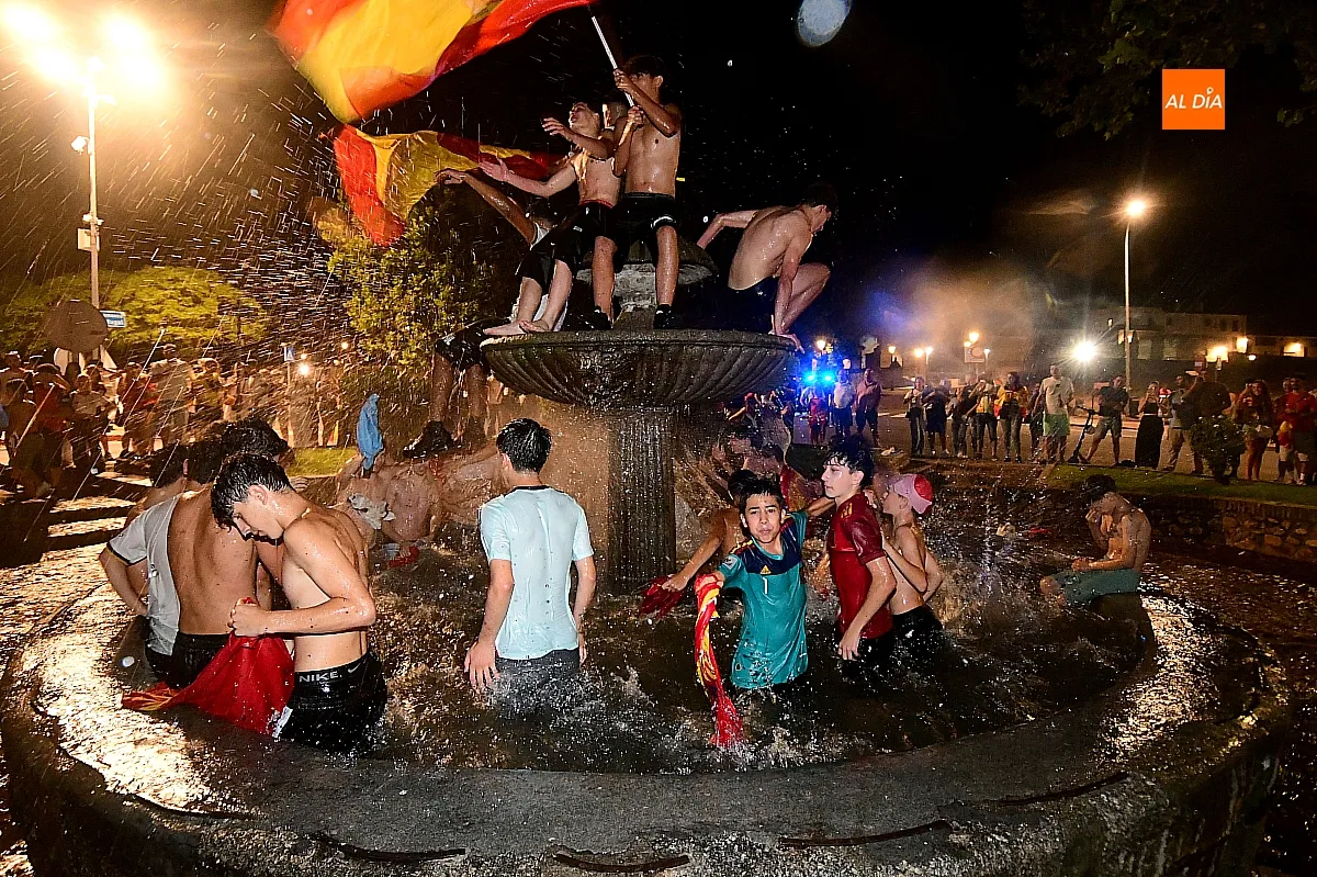 Celebración mundial fútbol fuente Árbol Gordo 