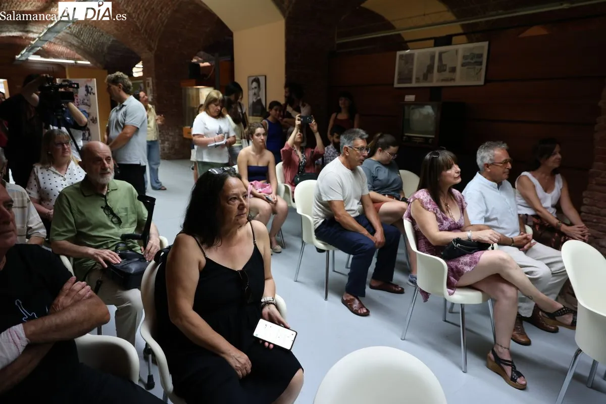XIV Concurso de Fotografía sobre estudios de tatuaje abre en el Museo del Comercio de Salamanca. Foto de David Sañudo