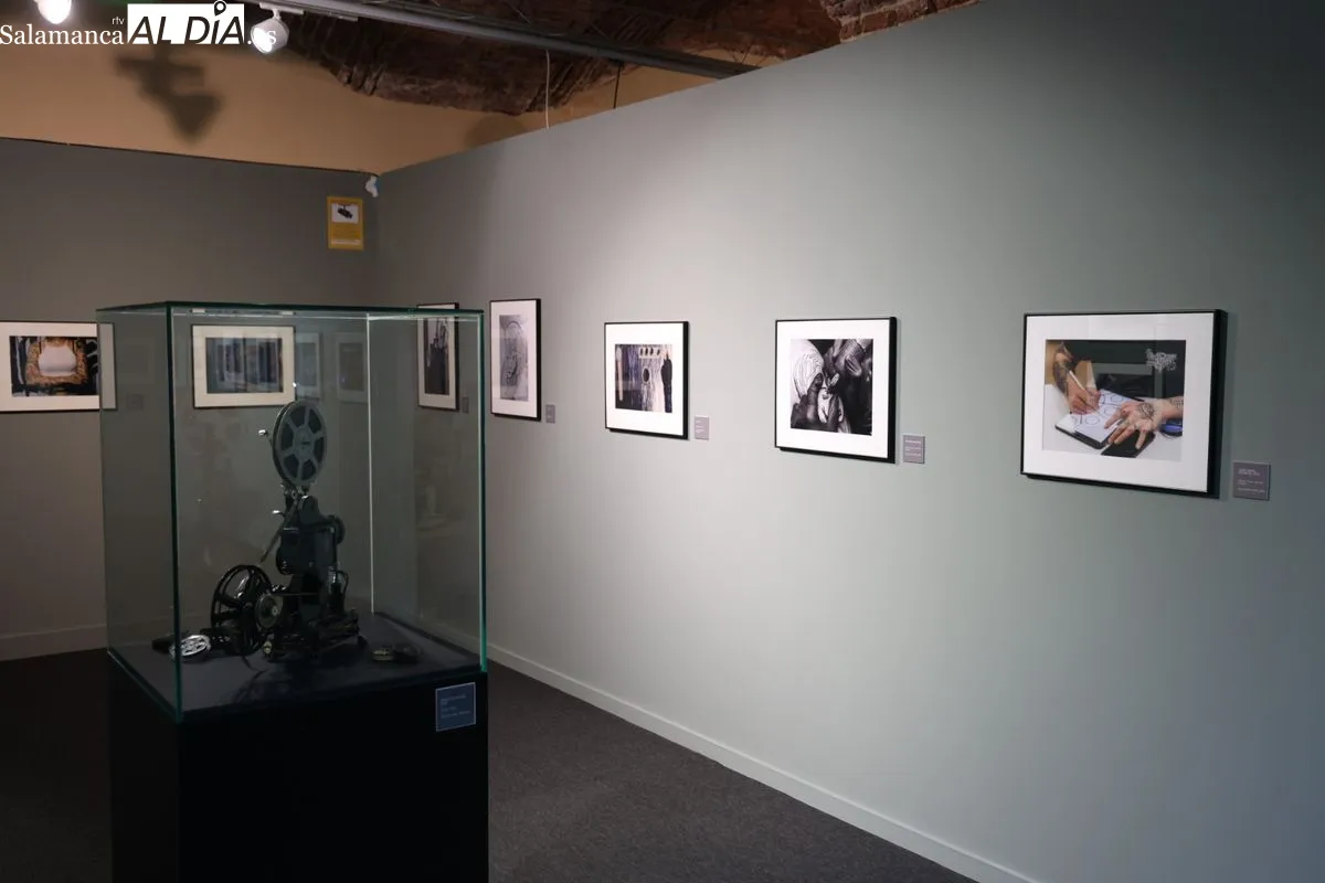 XIV Concurso de Fotografía sobre estudios de tatuaje abre en el Museo del Comercio de Salamanca. Foto de David Sañudo