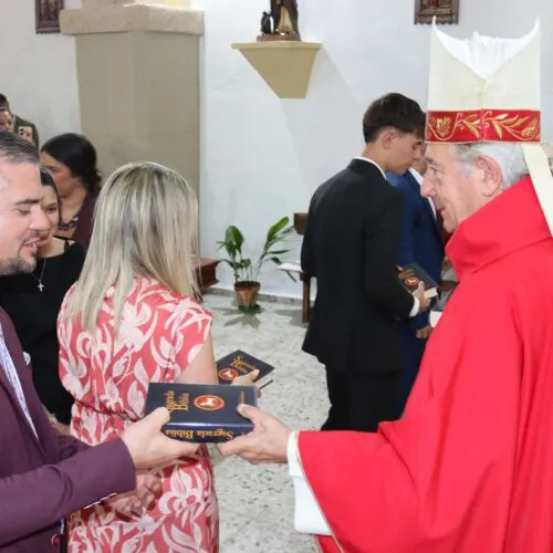 Confirmación en Casillas de Flores 