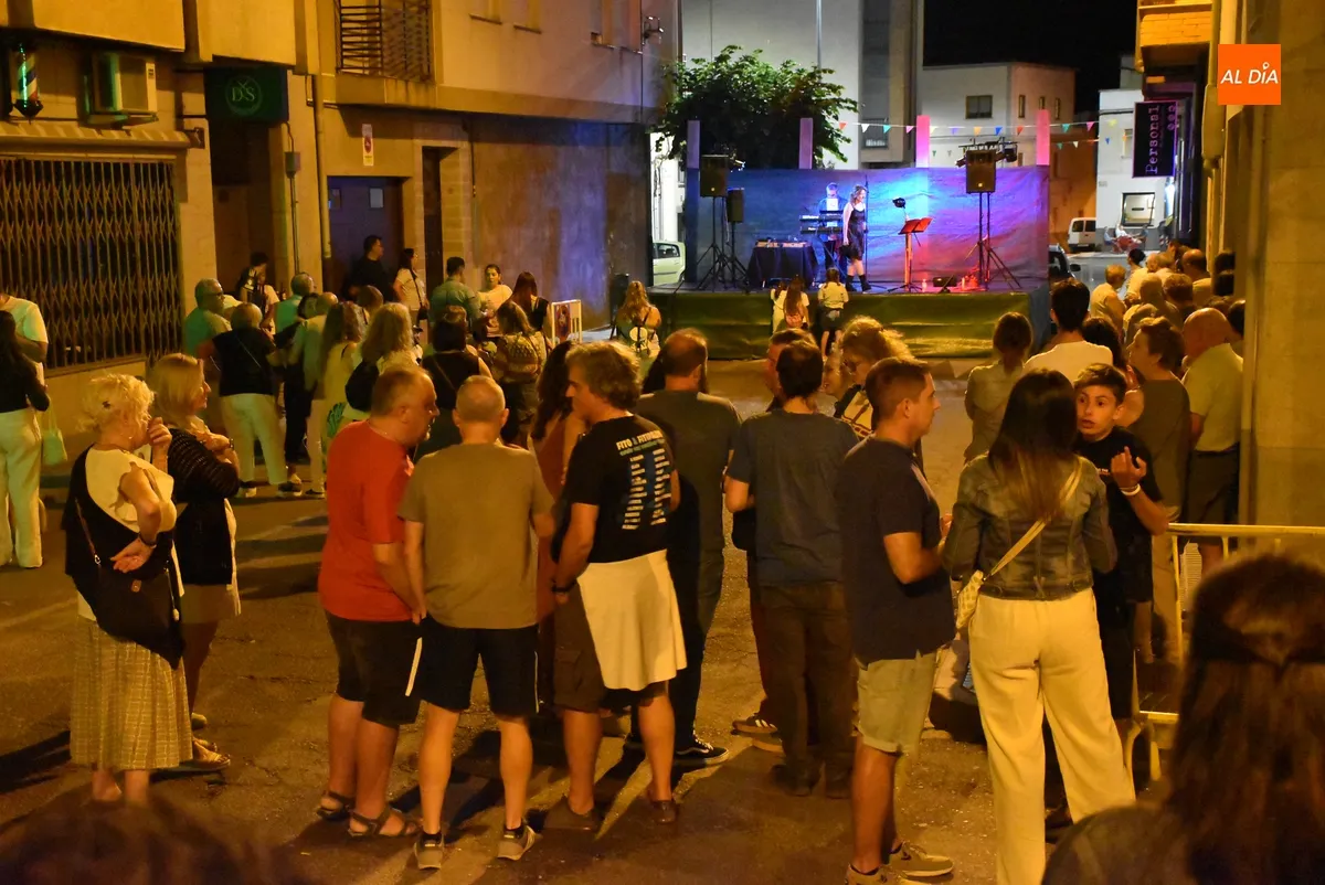 Foto 2 - Santa Ana ya se viste de fiesta para un intenso fin de semana 