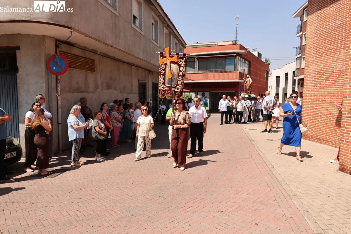 Santa Marta recorre las calles del municipio en su día grande para honrar a su patrona | FOTOS: David Sañudo 