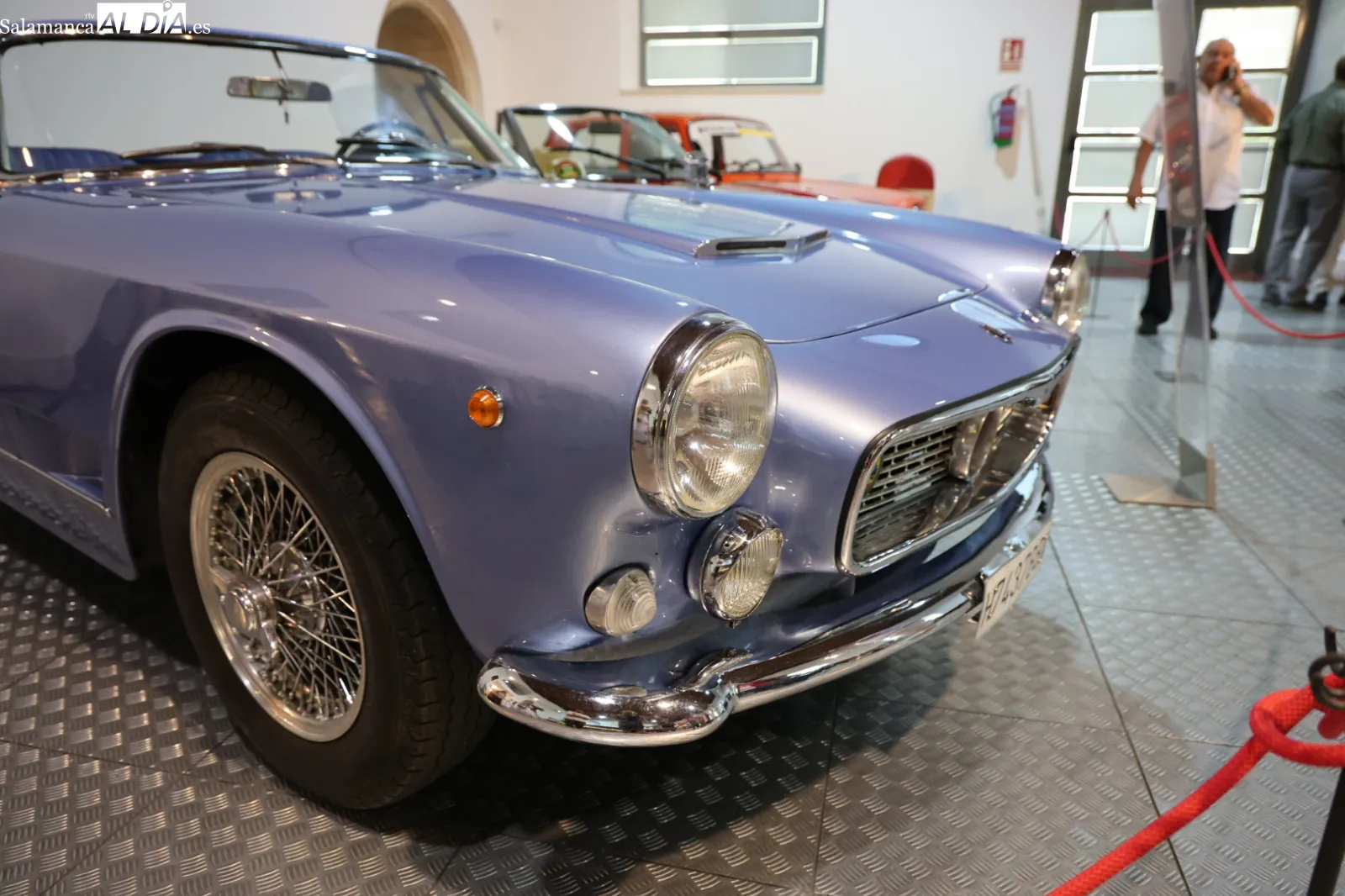 Exposición de coches clásicos en el Museo de la Automoción de Salamanca
