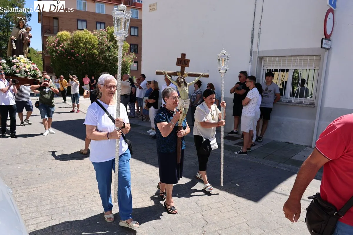 Devoción y tradición en Pizarrales con la procesión de la Virgen del Carmen | Fotos: David Sañudo