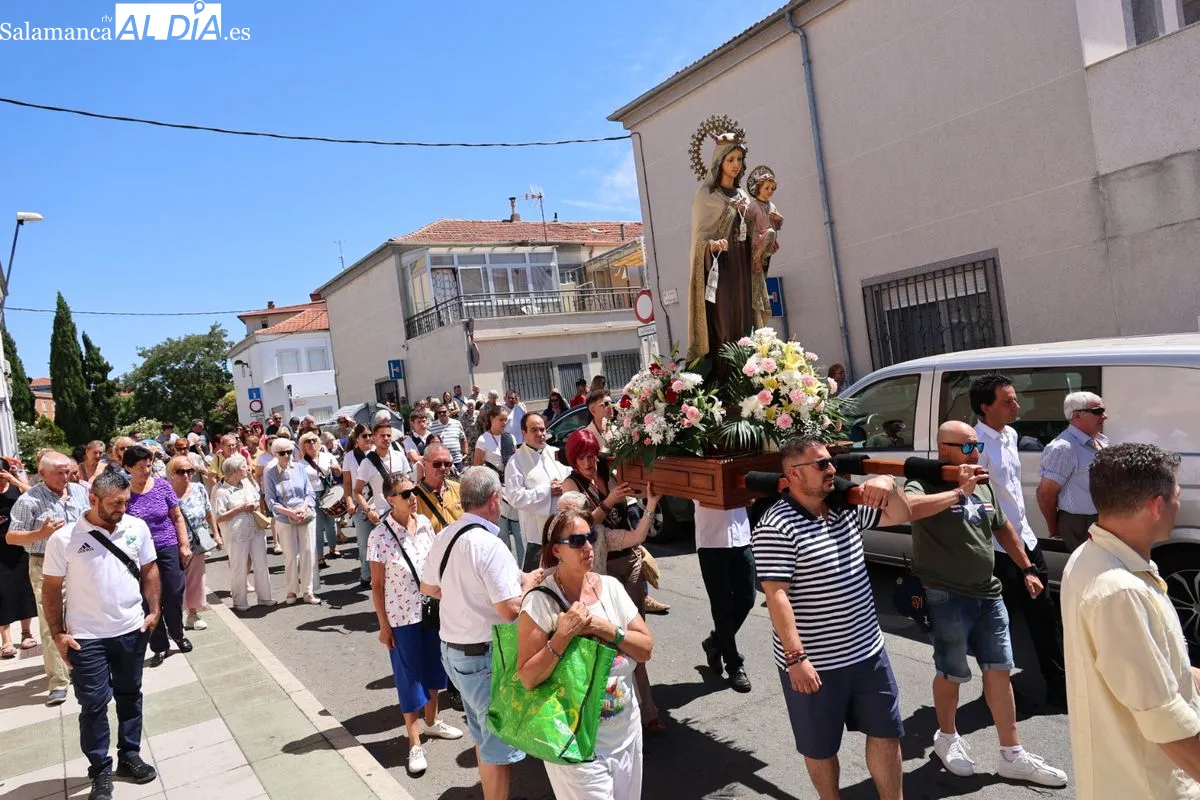 Virgen del Carmen en Salamanca: procesión en Pizarrales