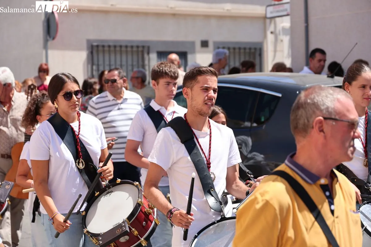 Devoción y tradición en Pizarrales con la procesión de la Virgen del Carmen | Fotos: David Sañudo