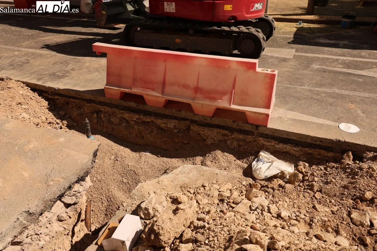 Carbayo presenta la renovación de kilómetros de tuberías en el Camino de las Aguas | FOTOS: David Sañudo