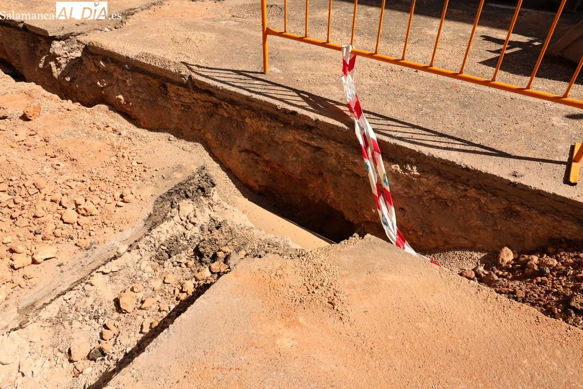 Carbayo presenta la renovación de kilómetros de tuberías en el Camino de las Aguas | FOTOS: David Sañudo