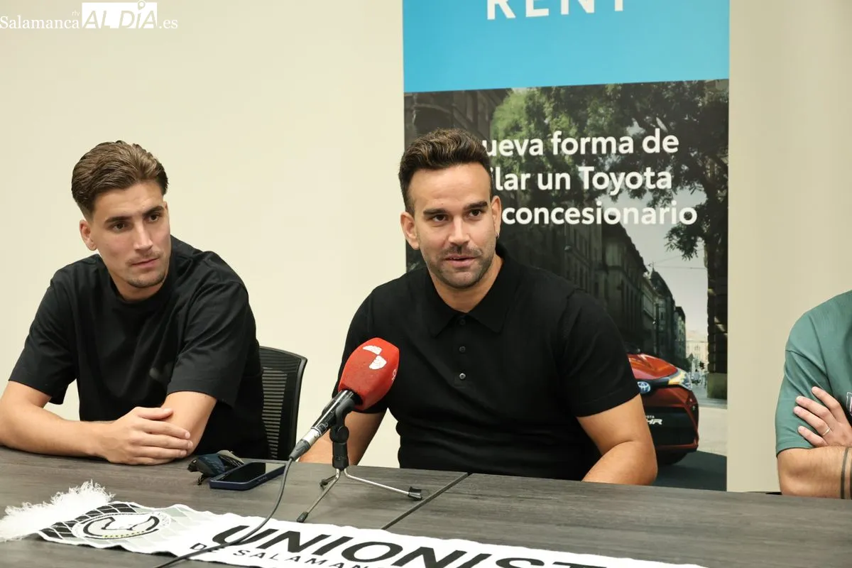 Álex Gil, Dani González y Álex Daza, presentados como nuevos jugadores de Unionistas | FOTOS: David Sañudo