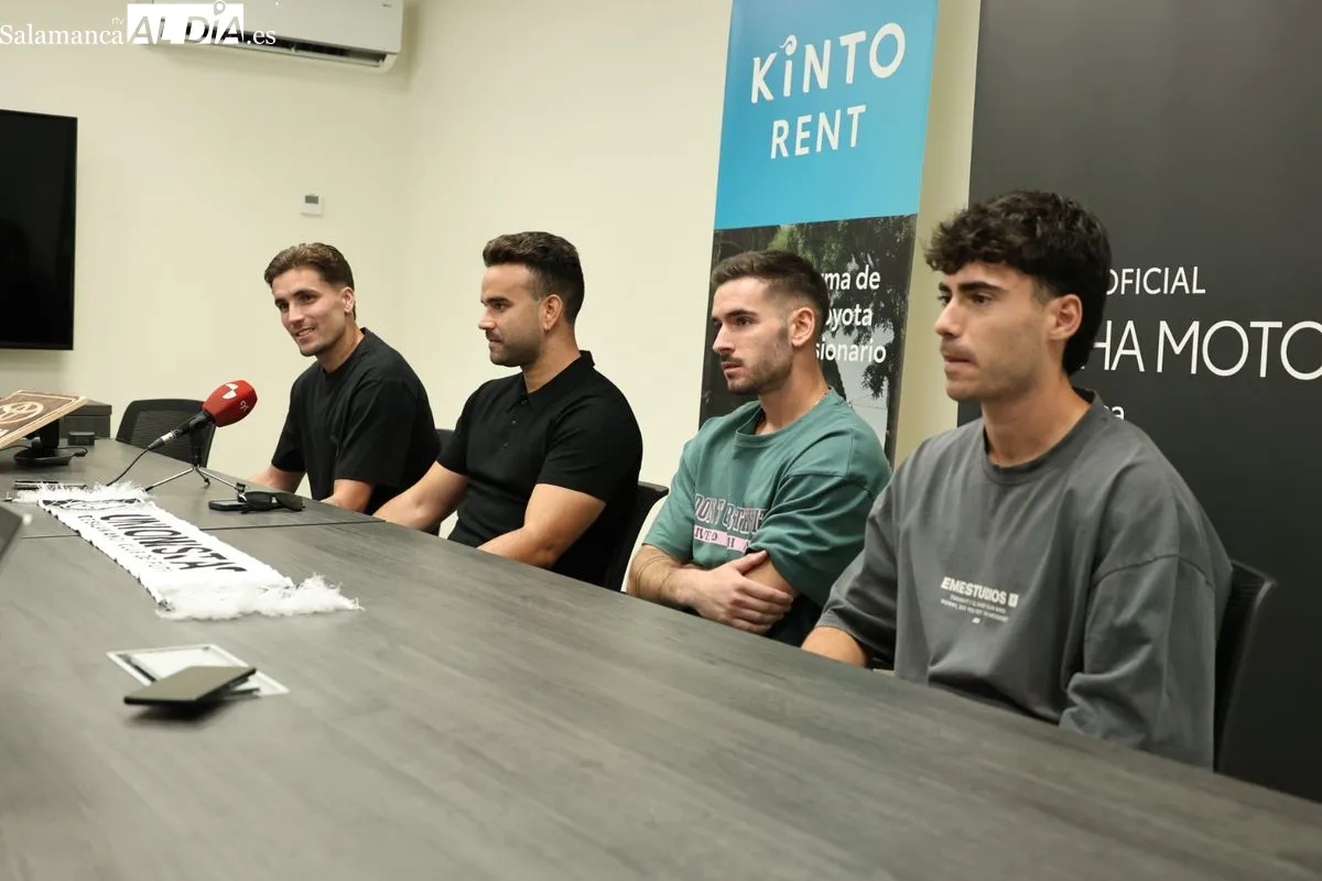 Álex Gil, Dani González y Álex Daza, presentados como nuevos jugadores de Unionistas | FOTOS: David Sañudo