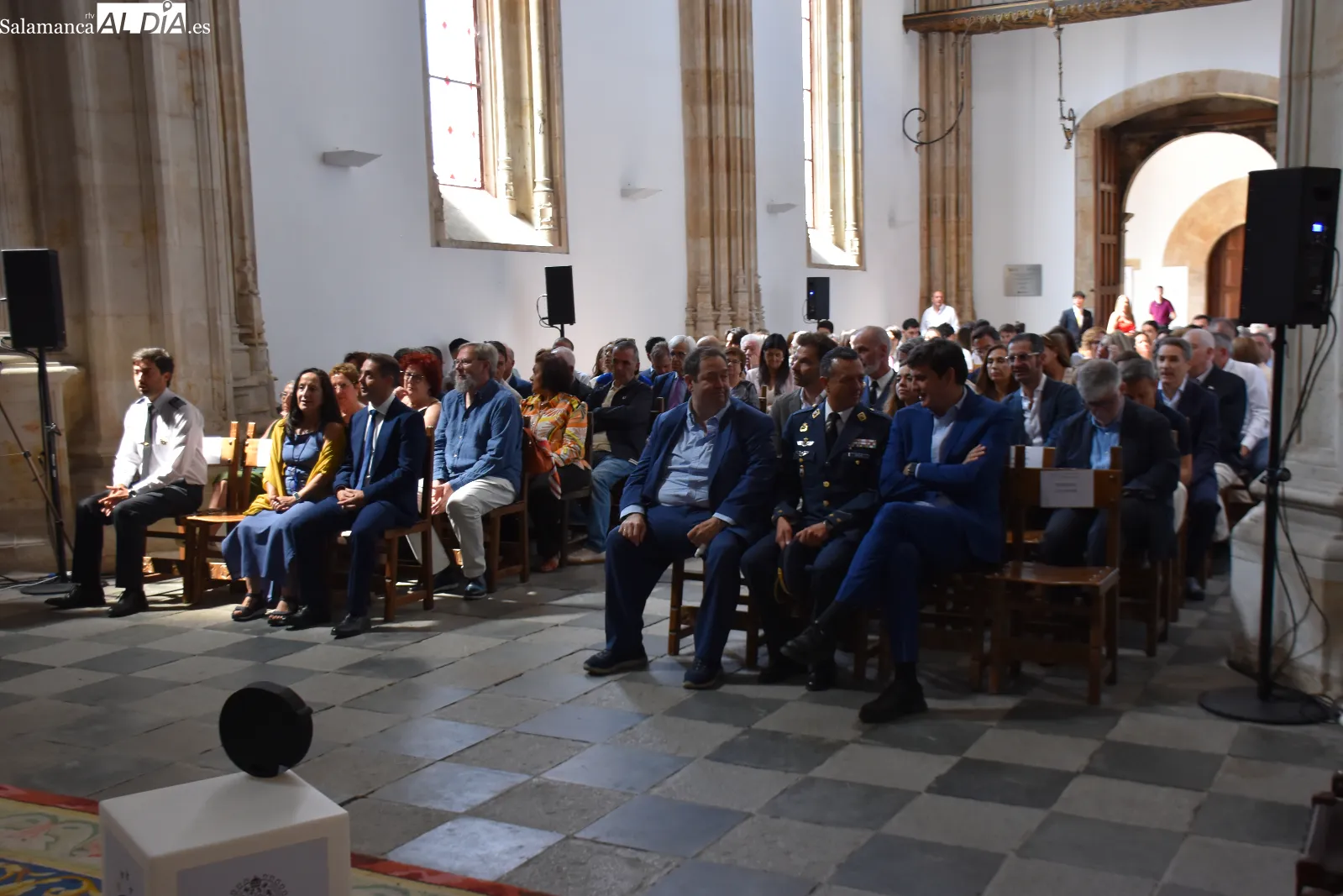Emoción y entrega de alas en la graduación de las nuevas promociones de la Escuela de Pilotos Adventia-USAL. Fotos de MIguel González