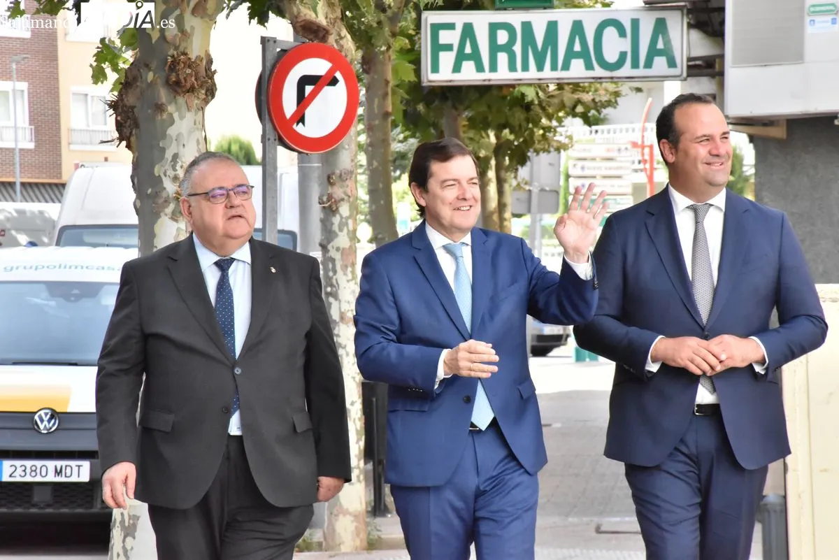 Visita institucional al nuevo centro de salud de Santa Marta de Tormes | FOTOS: V. Martins 