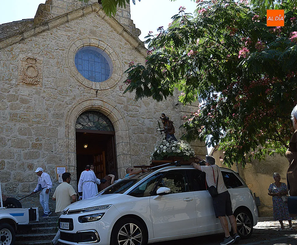 Procesión motorizada de la Parroquia de San Cristóbal en honor a su patrón 
