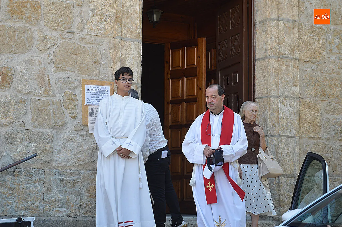 Procesión motorizada de la Parroquia de San Cristóbal en honor a su patrón 