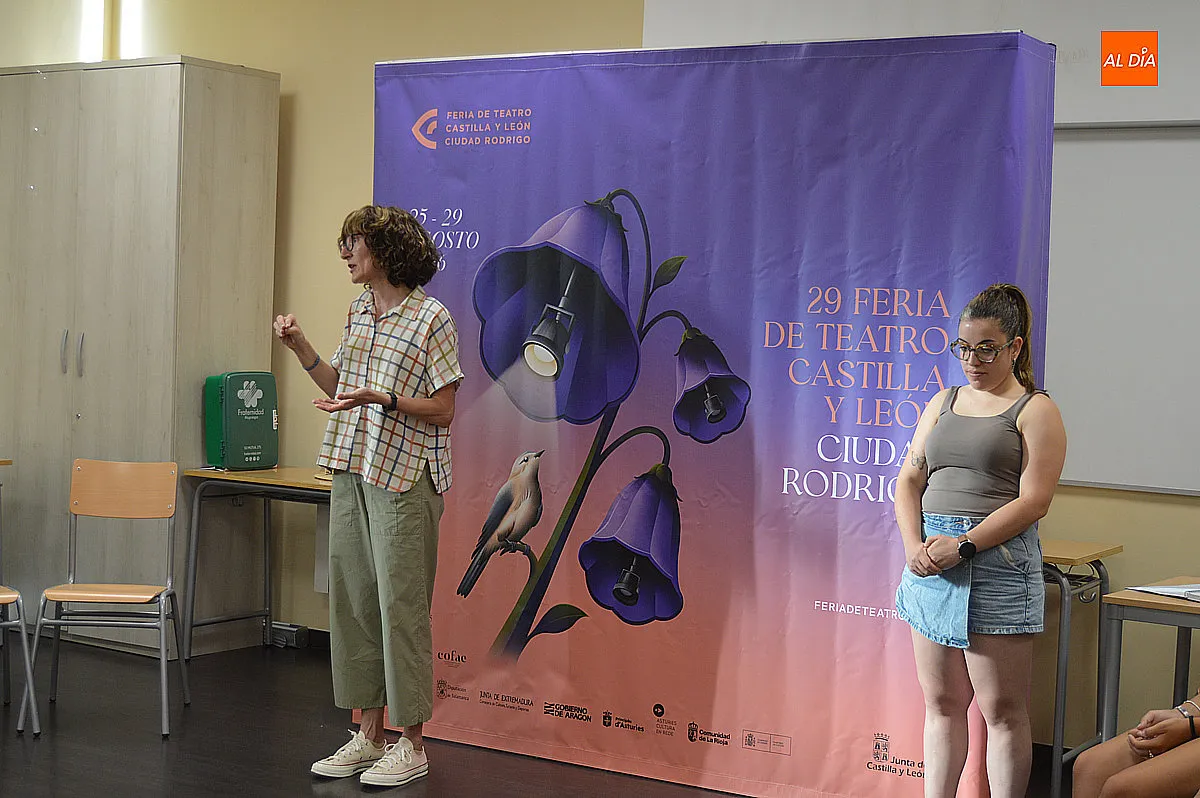 Foto 2 - El Divierteatro comienza a prepararse para la Feria de Teatro con la formaci&oacute;n de sus voluntarios