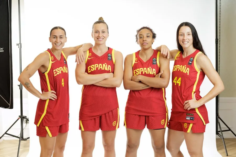Marta Canella, del Meins Avenida, campeona del torneo de Bucarest de 3x3 con la selección española