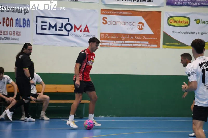 Foto 9 - Espa&ntilde;a culmina una remontada &eacute;pica y se proclama campe&oacute;n del IX Campeonato de Verano de F&uacute;tbol Sala de Alba de Tormes