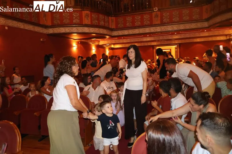 Foto 4 - Una treintena de alumnos se grad&uacute;a en la Escuela Infantil Municipal Villa Alba de Tormes