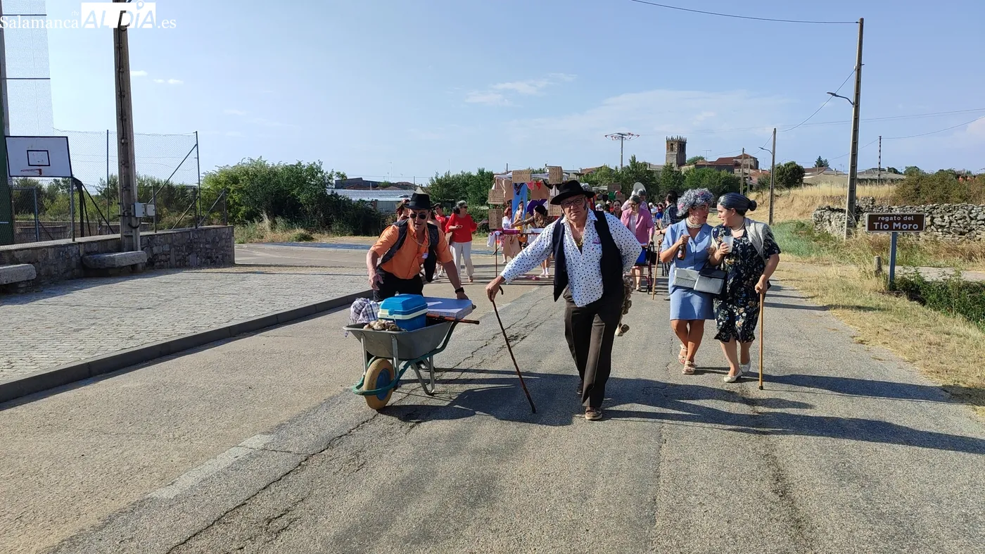 Fiesta de disfraces en Guadramiro / CORRAL