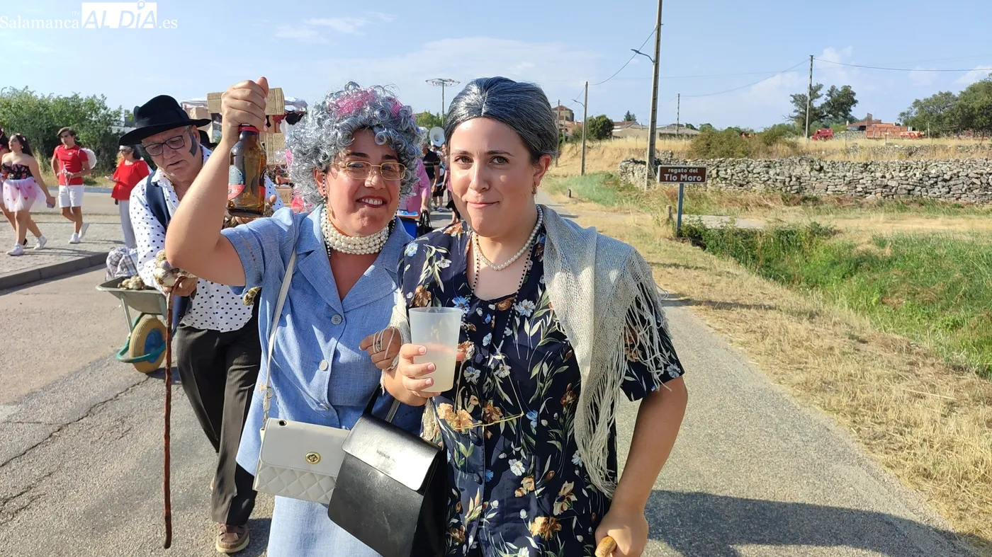 Fiesta de disfraces en Guadramiro / CORRAL