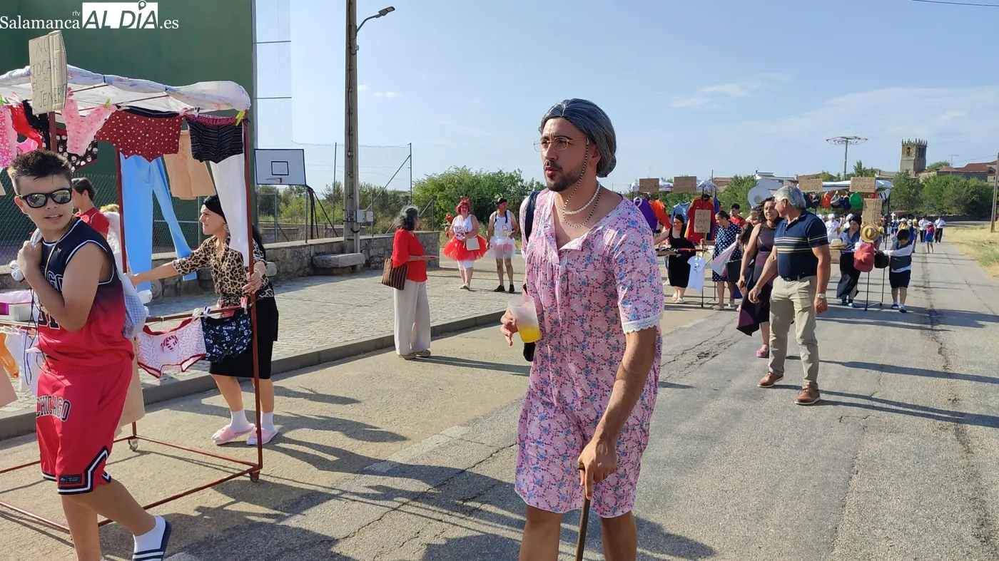 Fiesta de disfraces en Guadramiro / CORRAL