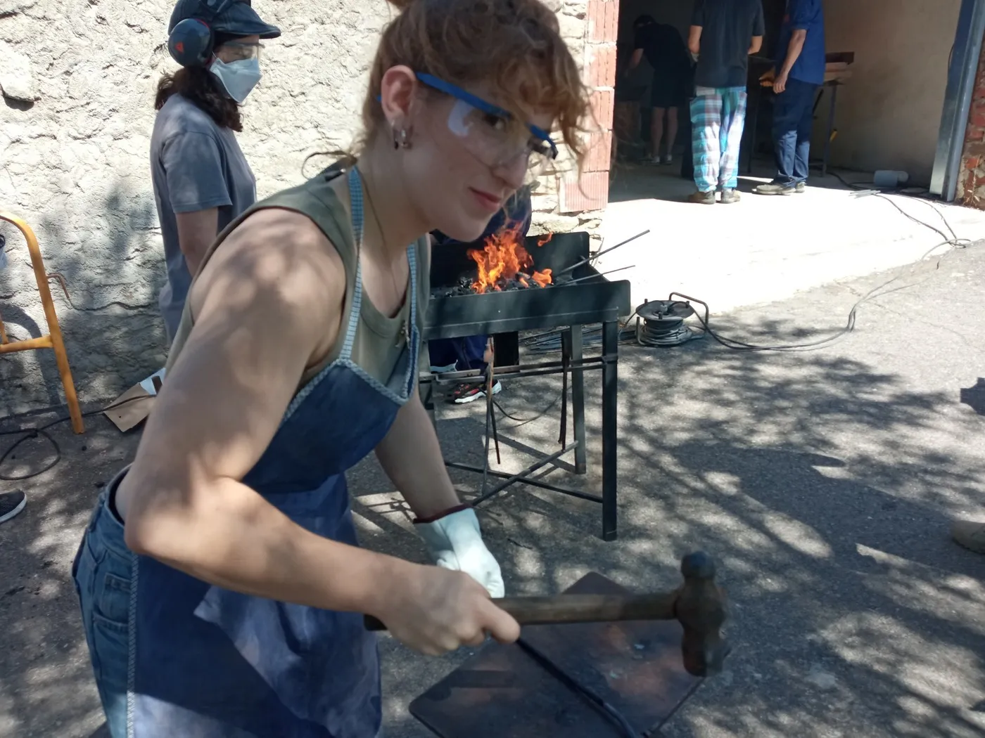 Residencia artística, Iniciación a la forja y Seminario sobre el futuro de la artesanía