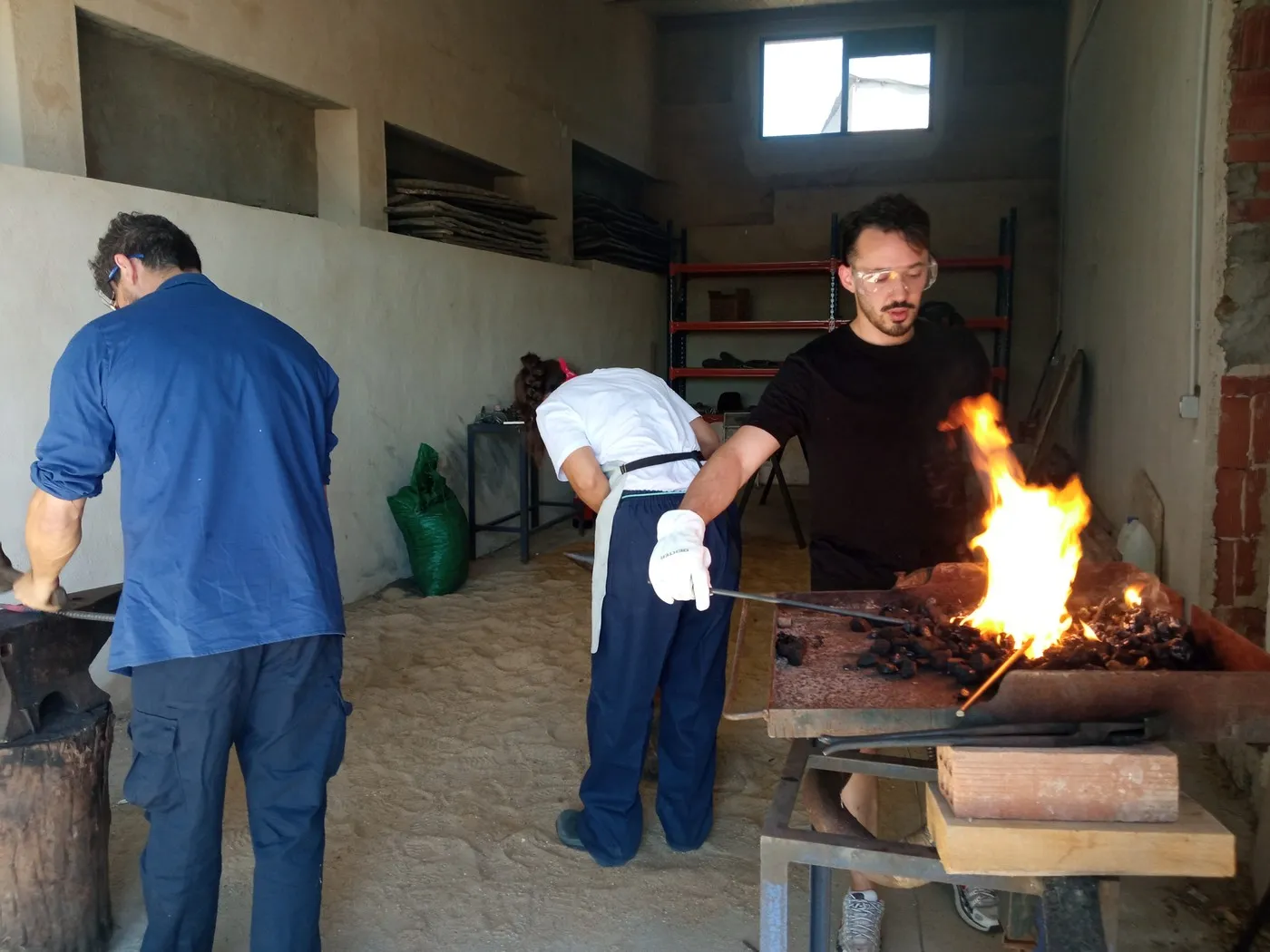 Residencia artística, Iniciación a la forja y Seminario sobre el futuro de la artesanía