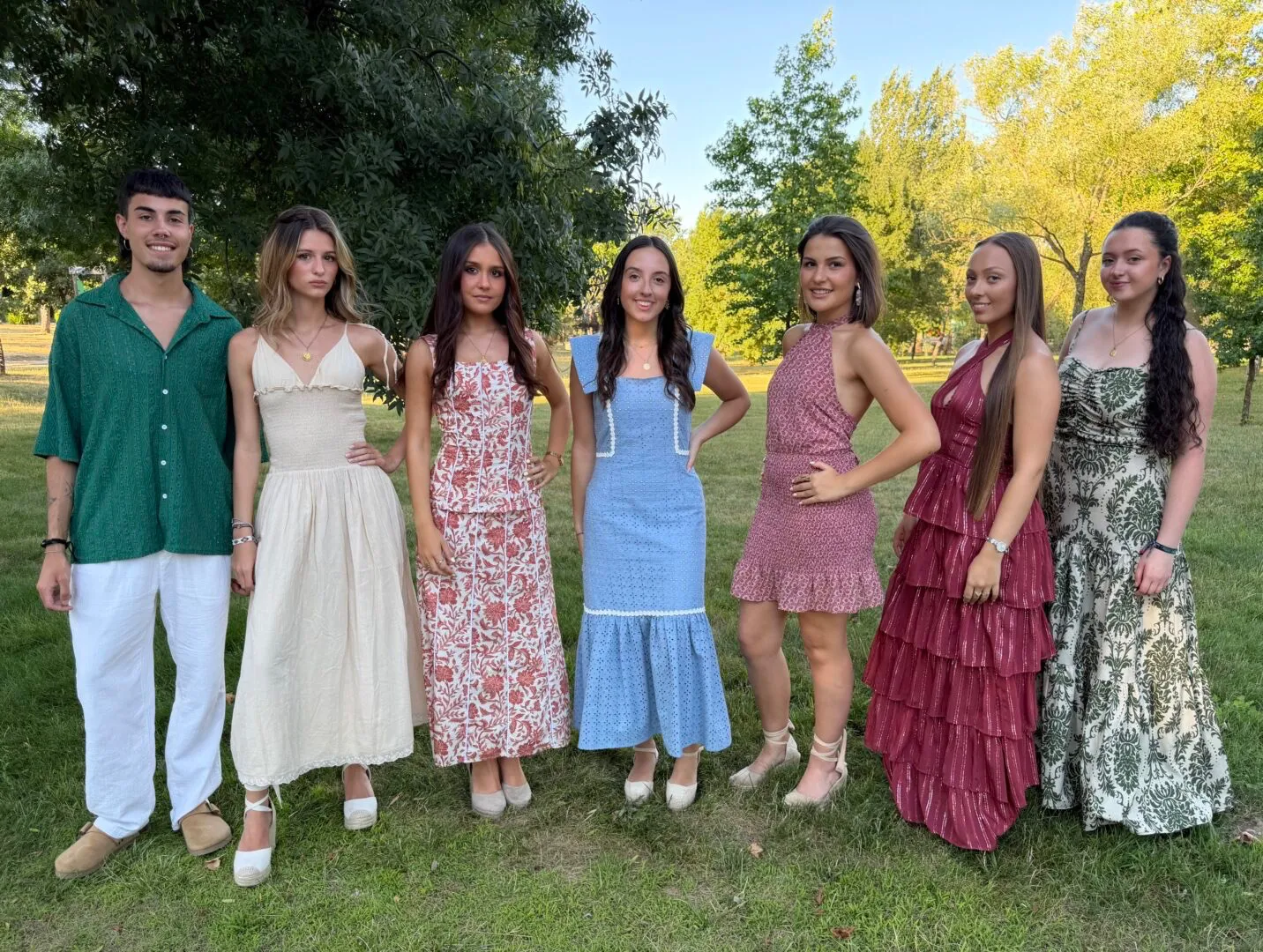 Foto 2 - Guijuelo presenta a la Corte de Honor y a los presentadores de las fiestas de agosto