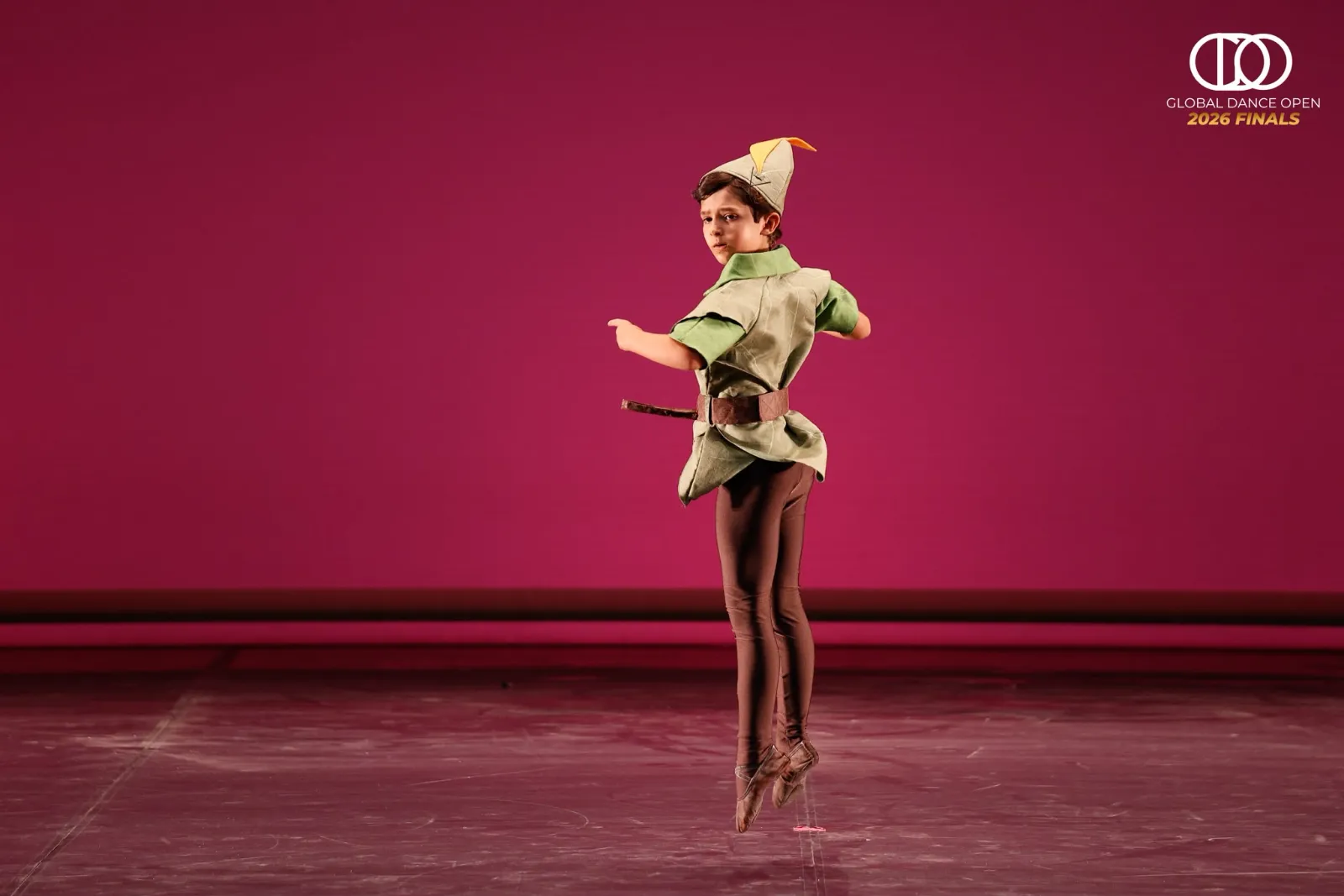 Así es Enzo Gázquez San Román, la joven promesa de la danza con raíces en Vitigudino
