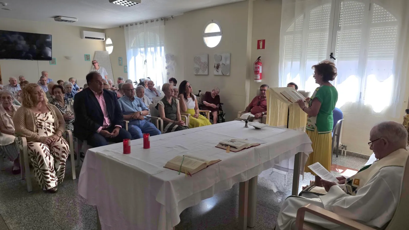 Foto 3 - Talleres de recuerdos, m&uacute;sica y bingo para conmemorar el D&iacute;a de los Abuelos en Guijuelo