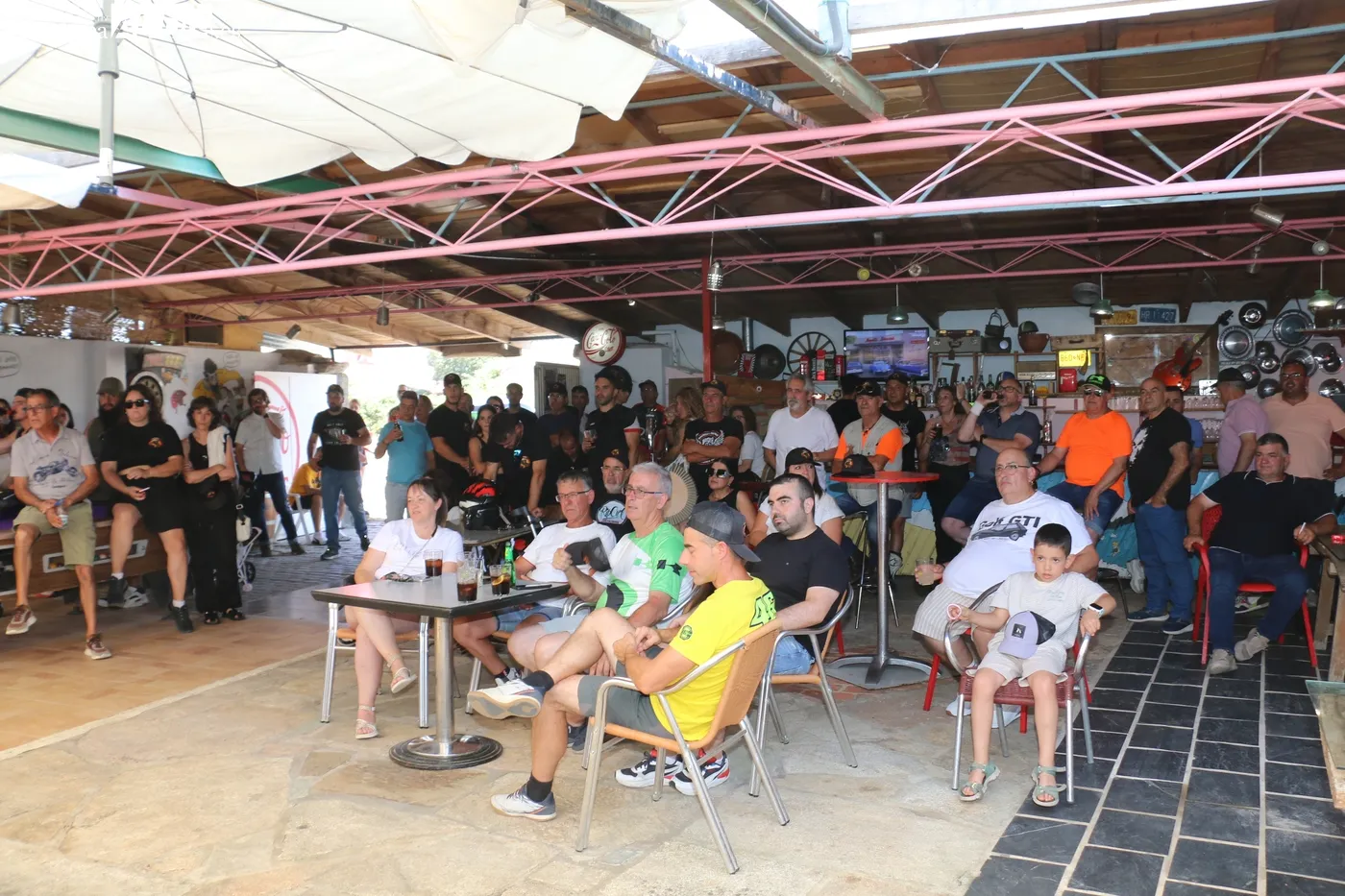 Kedada motera 'Legendarios en Villar de Peralonso / CORRAL