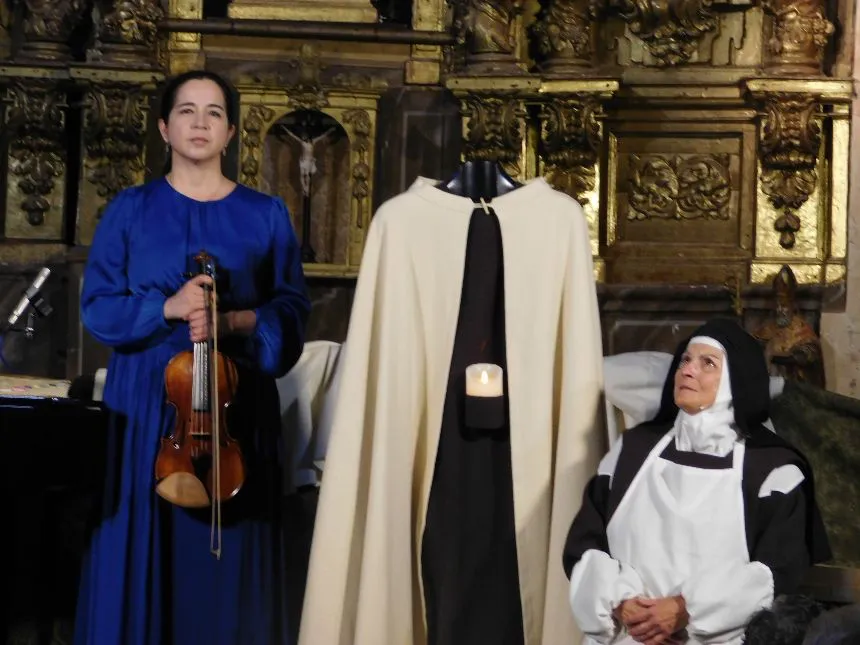 Foto 3 - El Pedroso de la Armu&ntilde;a se rinde a &lsquo;Juan, el esp&iacute;ritu del amor&rsquo;