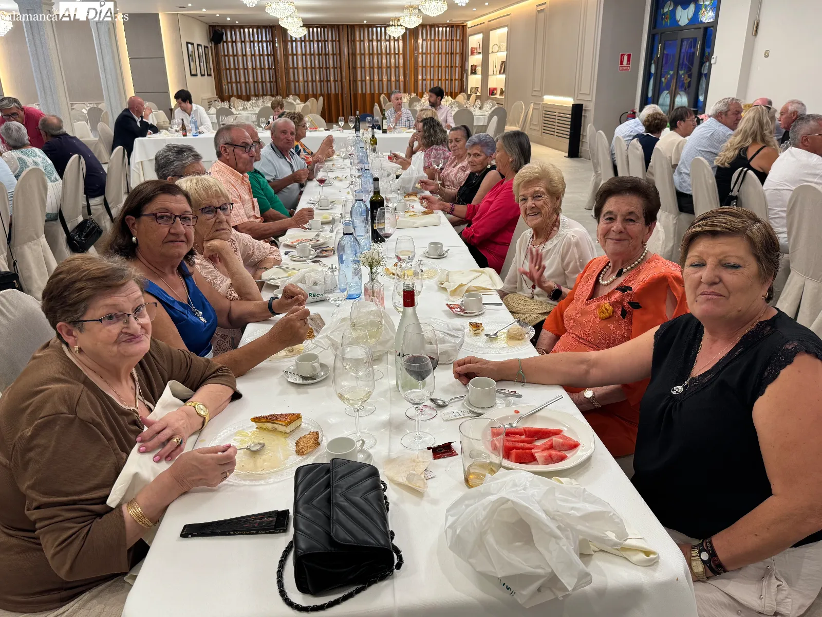 Foto 10 - Homenajes y convivencia en la gran jornada festiva anual de la Asociaci&oacute;n San Miguel