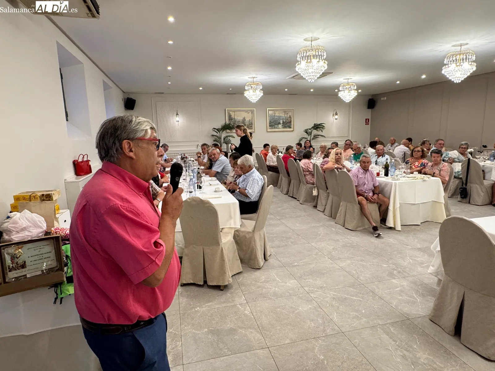 Foto 9 - Homenajes y convivencia en la gran jornada festiva anual de la Asociaci&oacute;n San Miguel