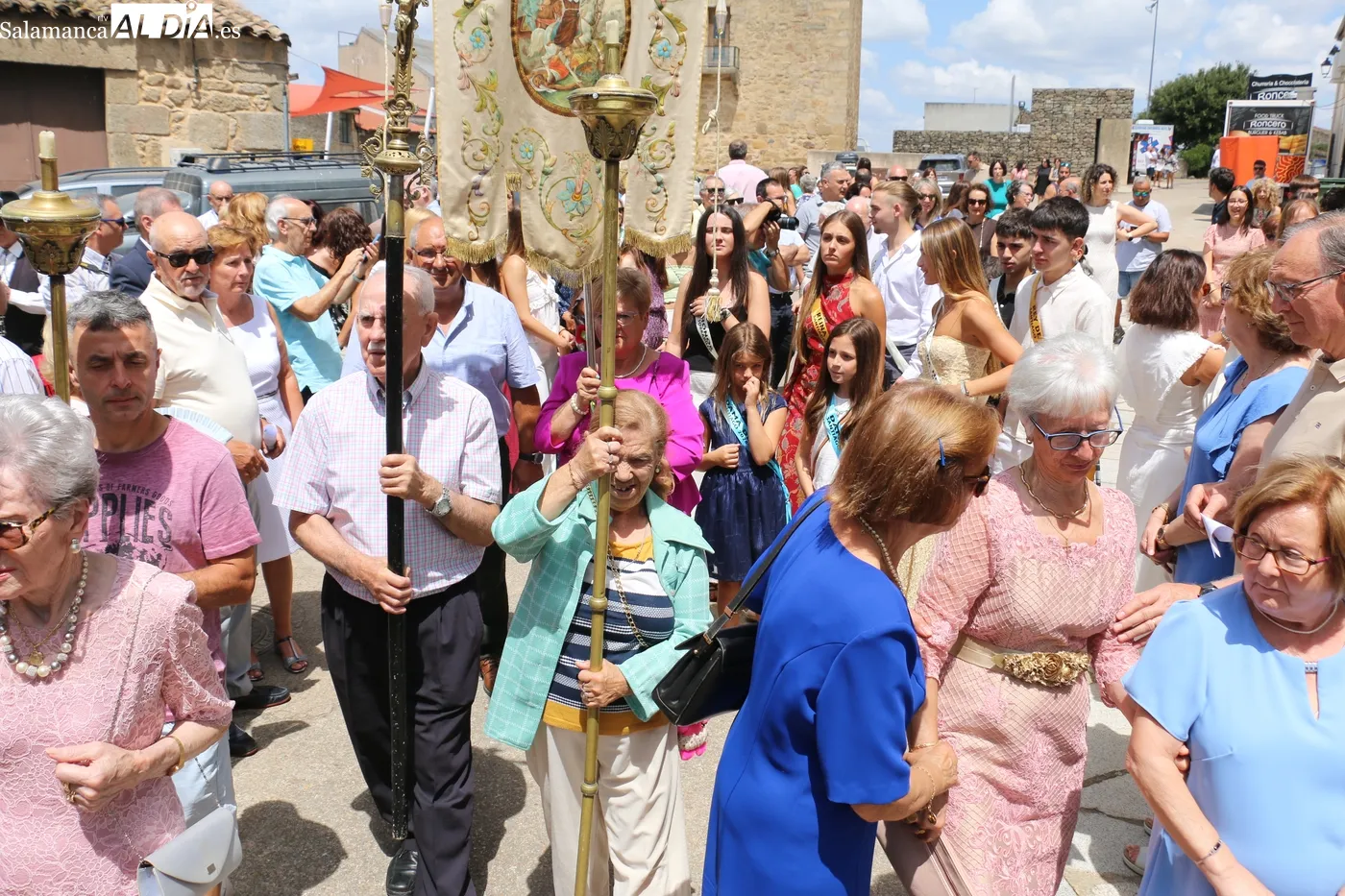 Procesión de Santiago Apóstol por las calles de Sobradillo / CORRAL