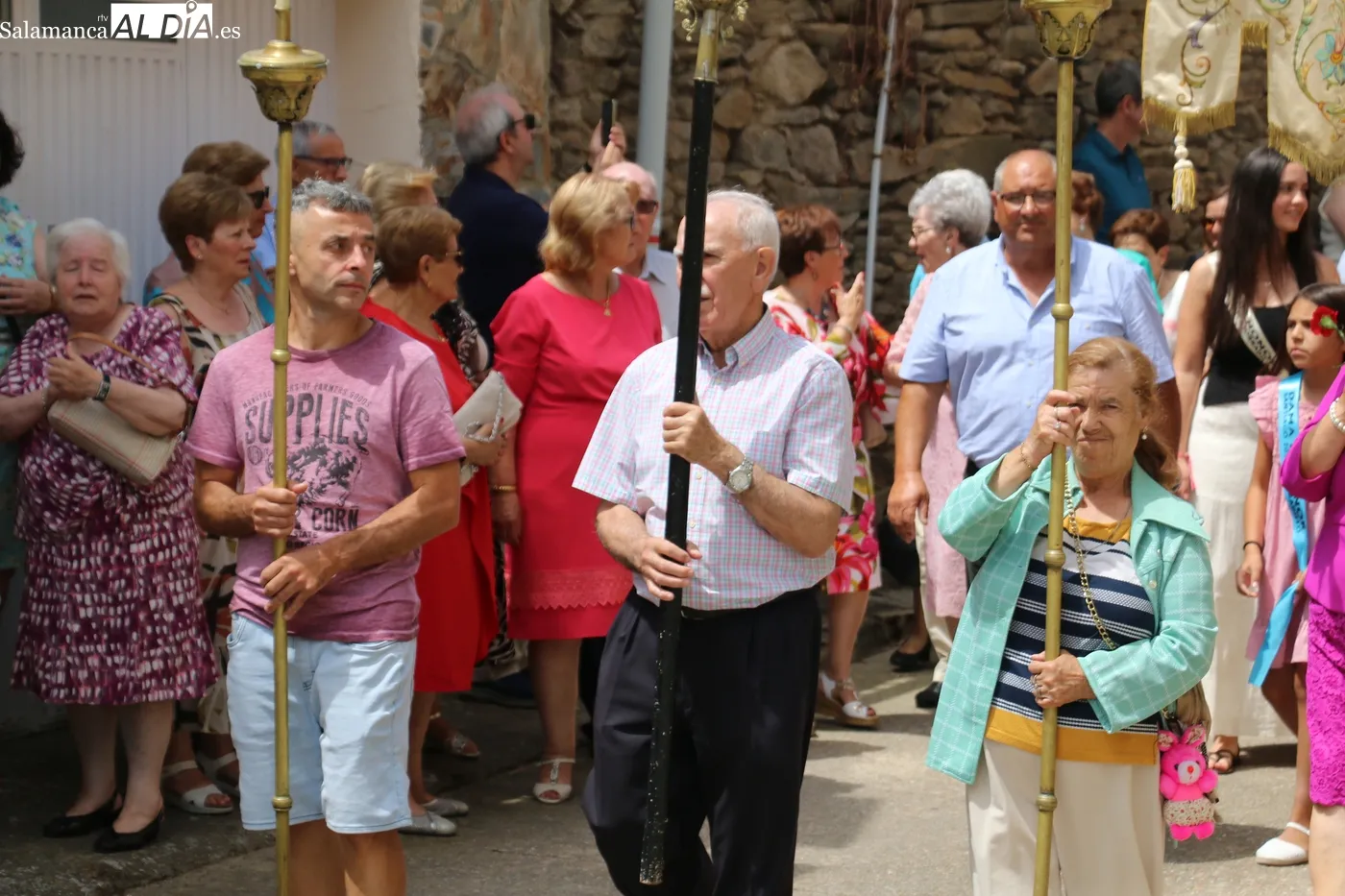 Procesión de Santiago Apóstol por las calles de Sobradillo / CORRAL