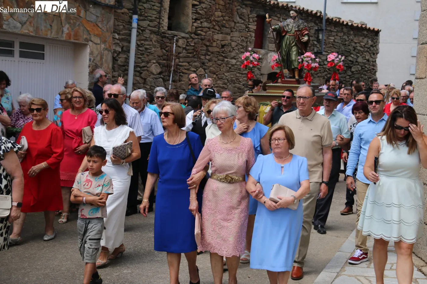 Procesión de Santiago Apóstol por las calles de Sobradillo / CORRAL