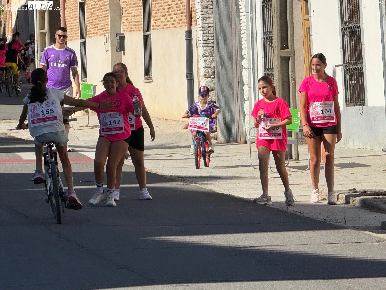 Foto 7 - Cerca de 300 personas se citan en Santiago de la Puebla para vivir la X Quedada Ciclista y Runner Solidaria