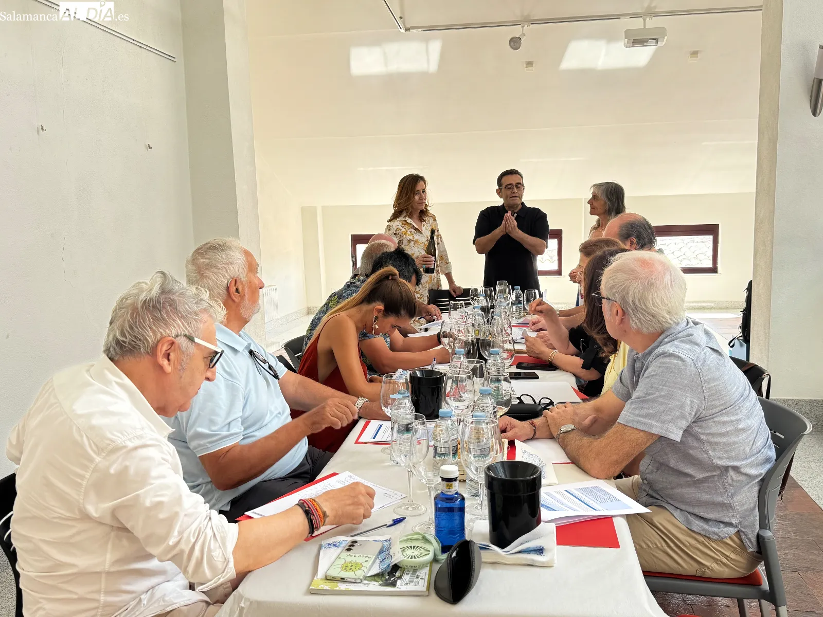 Foto 3 - &Eacute;xito de participaci&oacute;n en la primera cata de vinos de la Villa organizada en Macotera
