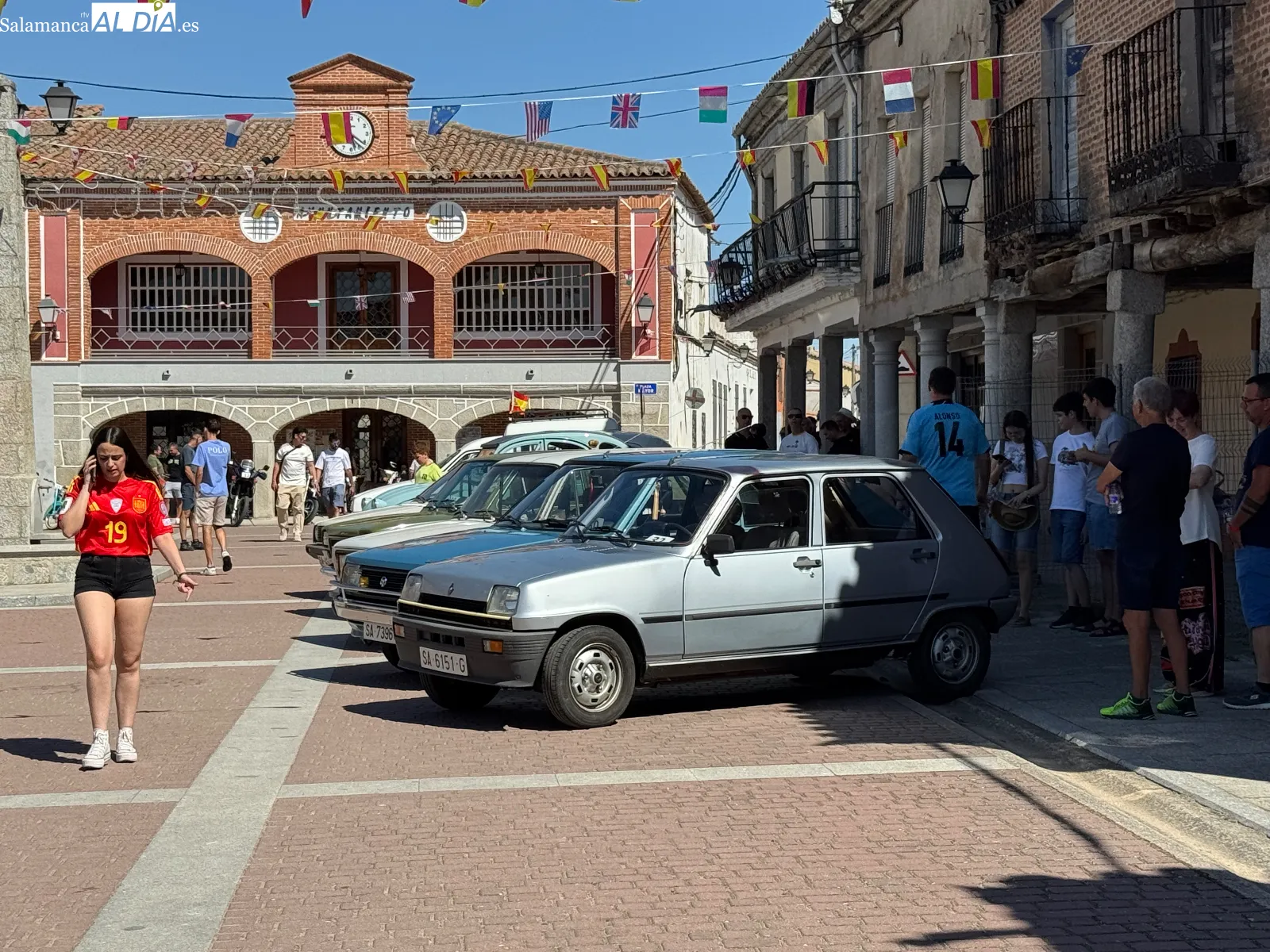 Foto 5 - Originalidad, carcajadas y recuerdos, protagonistas de la Carrera de Autos Locos y la concentraci&oacute;n de cl&aacute;sicos de Santiago de la Puebla
