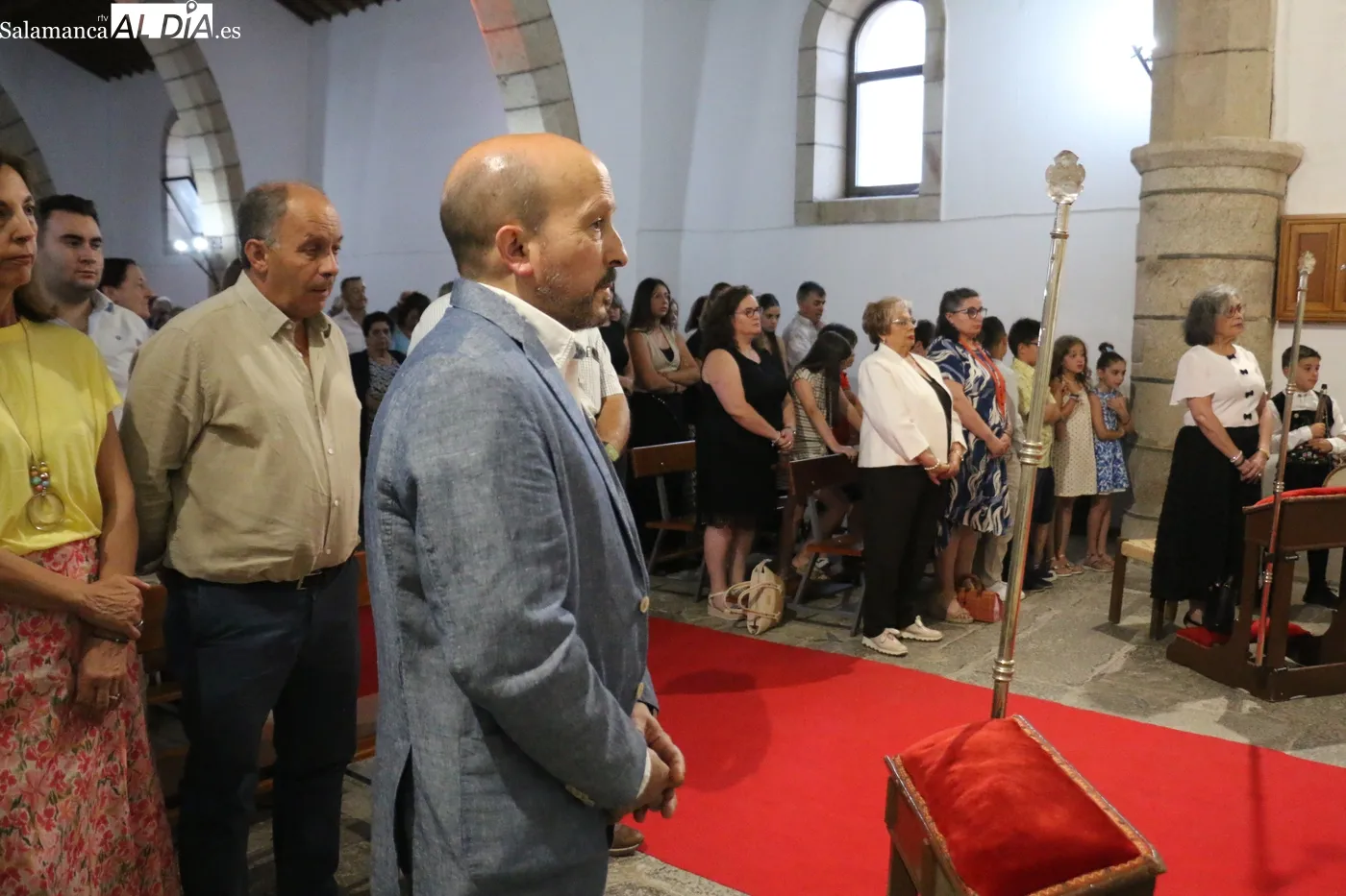 Procesión de bajada de la Virgen del Socorro en Vitigudino / CORRAL