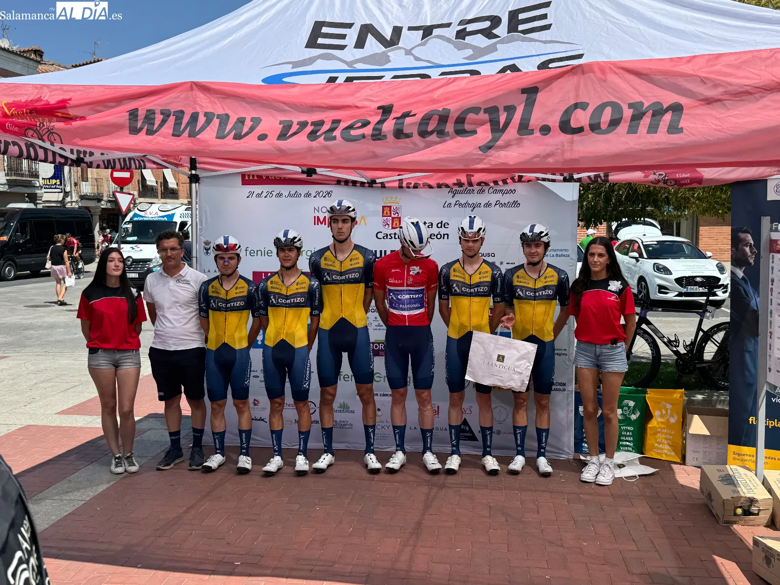 Foto 5 - Pe&ntilde;aranda y comarca se vuelcan con la salida de la Vuelta Sub-23
