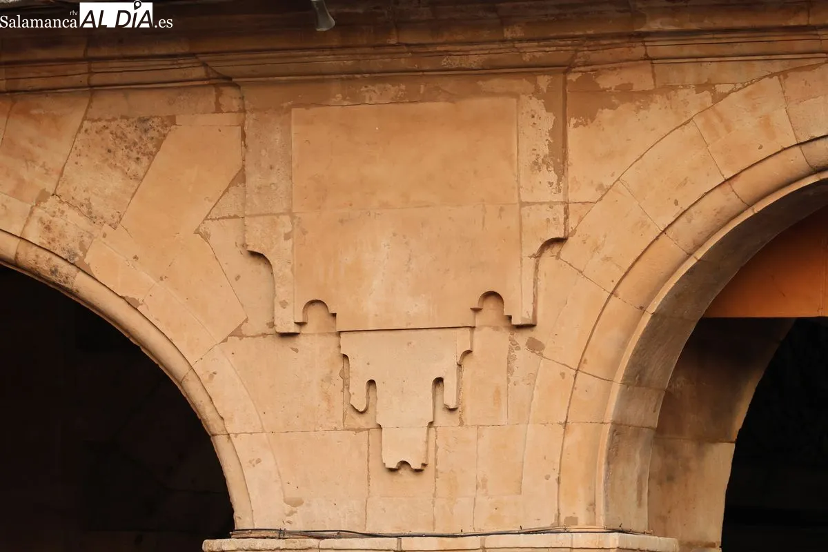 Los medallones de la Plaza Mayor de Salamanca: arte e historia esculpida sobre piedra | Fotos: David Sañudo