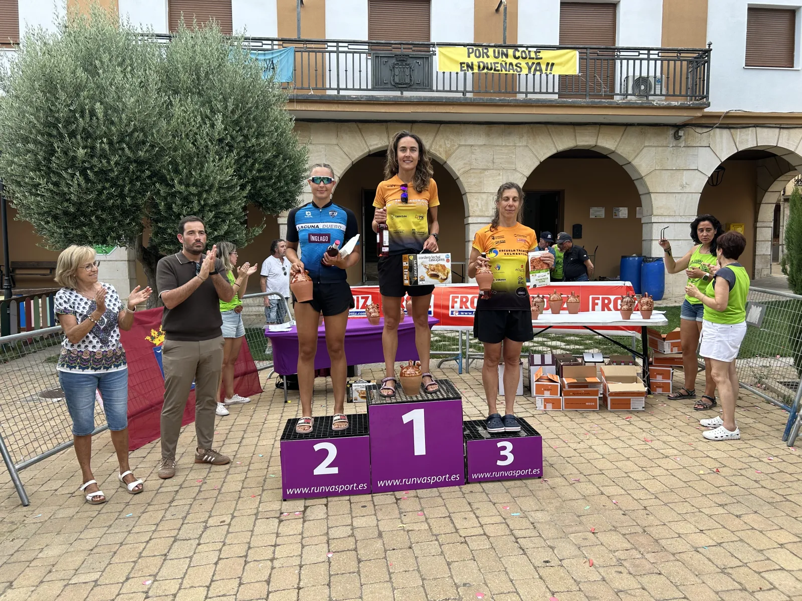 Foto 2 - Ester Rodr&iacute;guez y la Escuela de Triatl&oacute;n Salmantina brillan en el Triatl&oacute;n de Due&ntilde;as