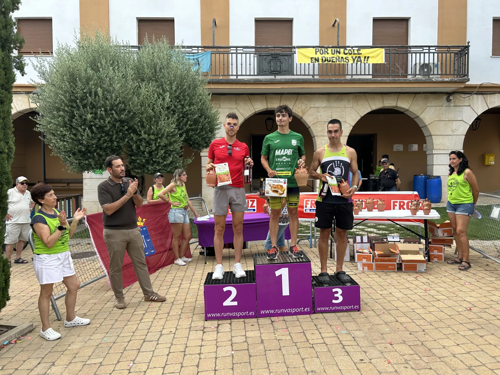 Foto 3 - Ester Rodr&iacute;guez y la Escuela de Triatl&oacute;n Salmantina brillan en el Triatl&oacute;n de Due&ntilde;as