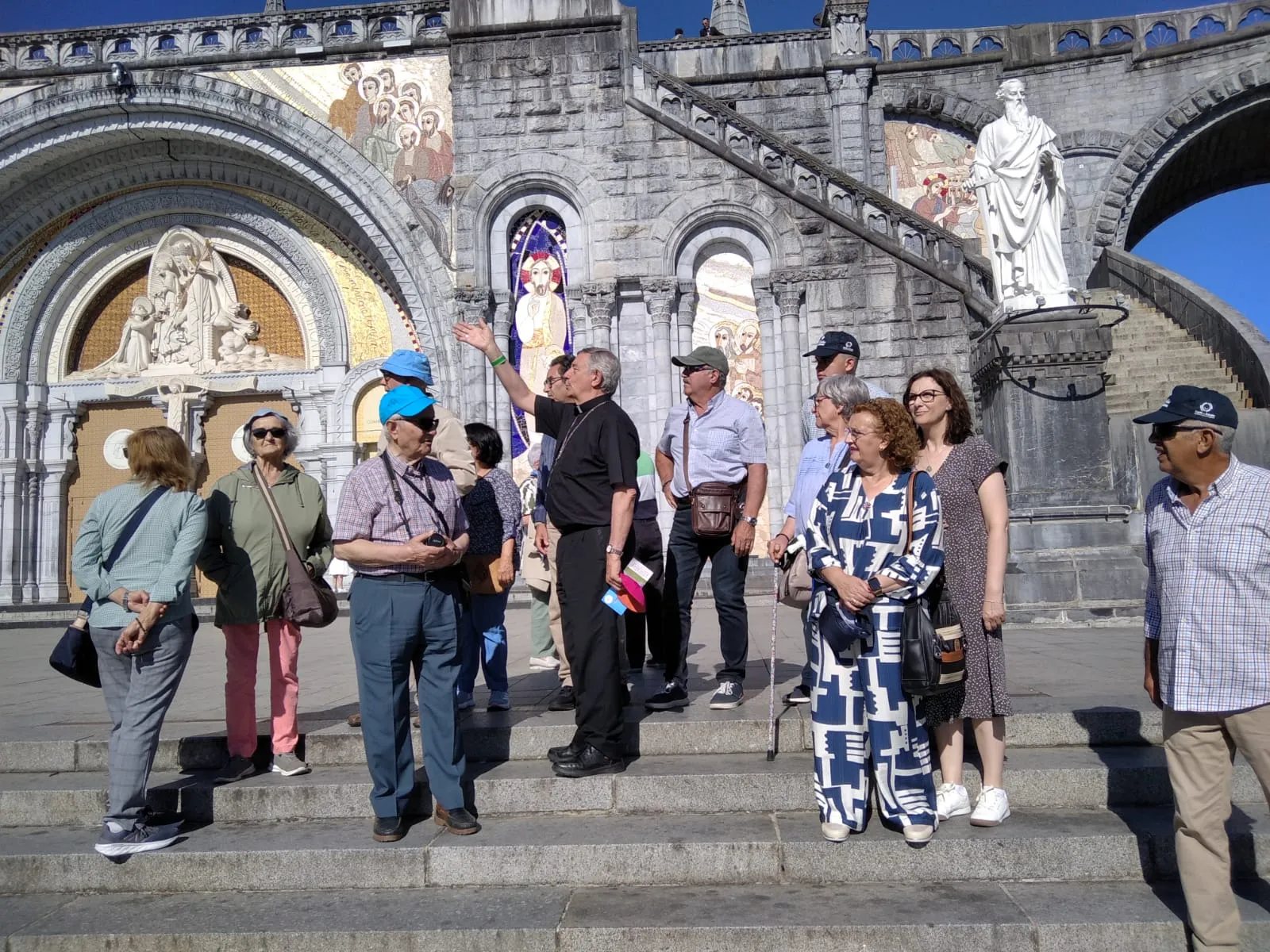12 peregrinos de la Diócesis de Ciudad Rodrigo peregrinan a  Nuestra Señora de Lourdes
