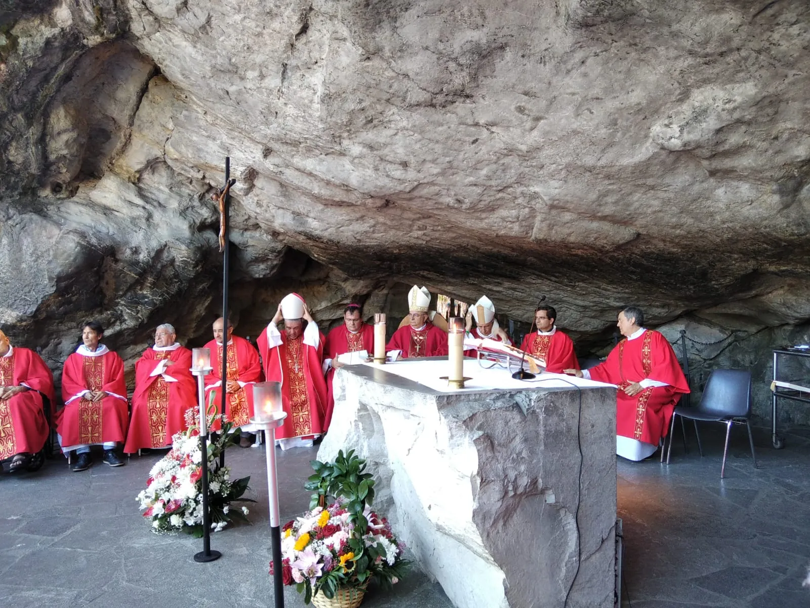 12 peregrinos de la Diócesis de Ciudad Rodrigo peregrinan a  Nuestra Señora de Lourdes