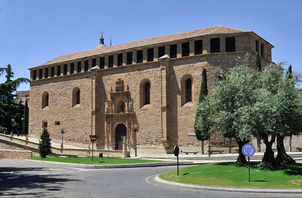 Convento de las Dueñas, Salamanca