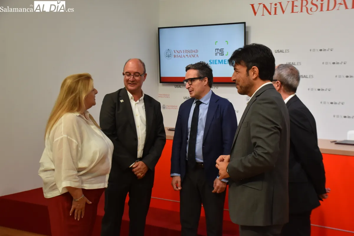 La USAL, Meins y Siemens se alían para crear un laboratorio tecnológico de vanguardia en Béjar. Fotos de Miguel González