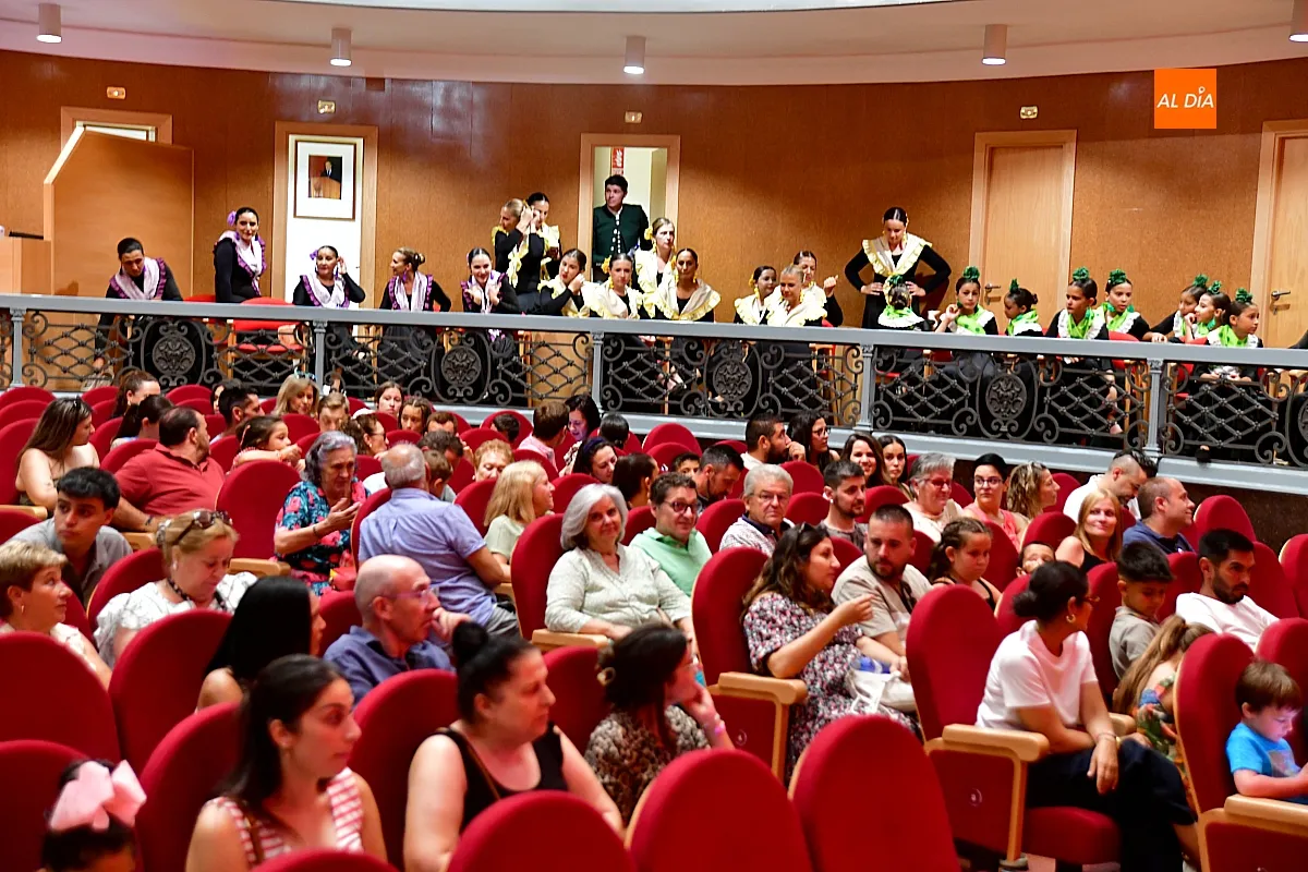 Baile de fin de curso del grupo `Son de Lunares´